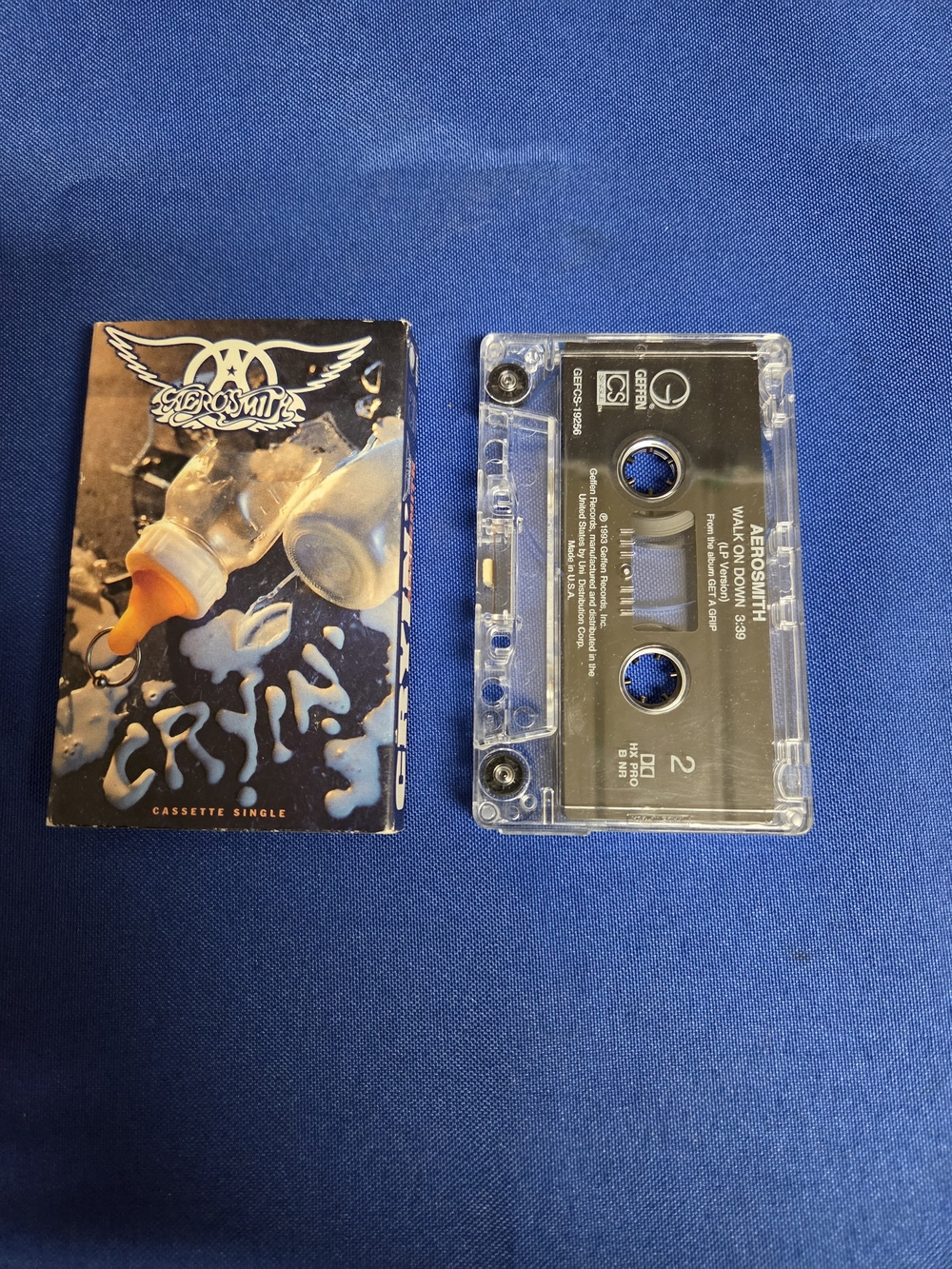 Crying [Single] by Aerosmith (Cassette, Jun-1993, Geffen)